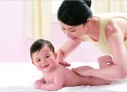 青岛代生宝宝长牙了就断奶了吗 喂奶的六大误区妈妈千万要避开